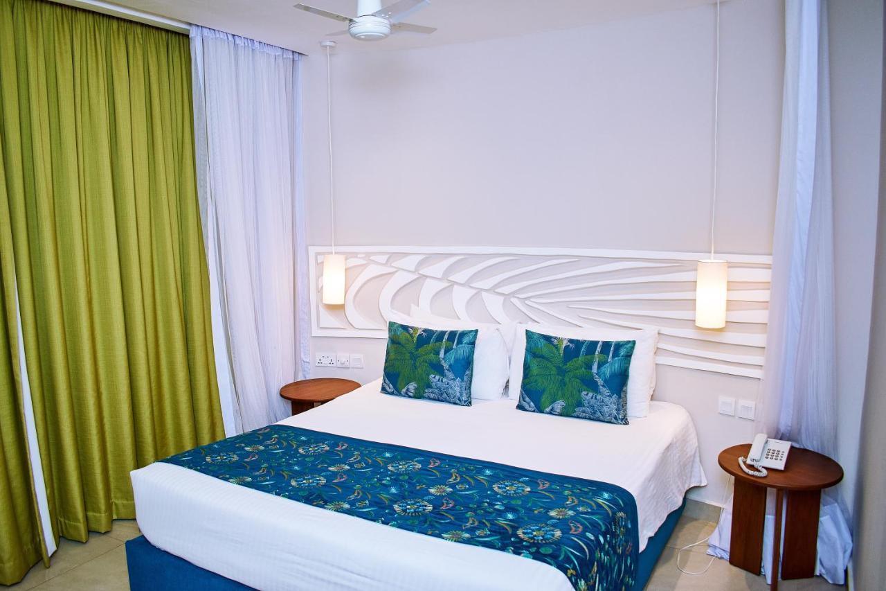 Neptune Village Beach Resort & Spa Galu 외부 사진