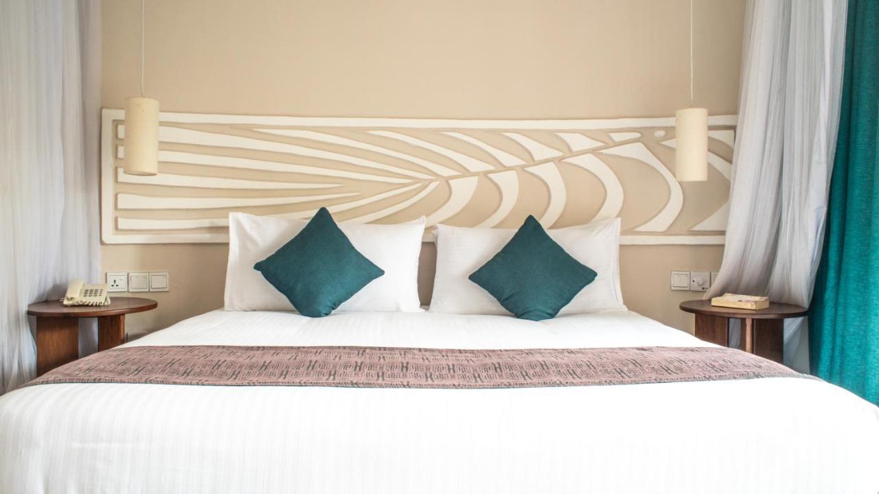 Neptune Village Beach Resort & Spa Galu 외부 사진