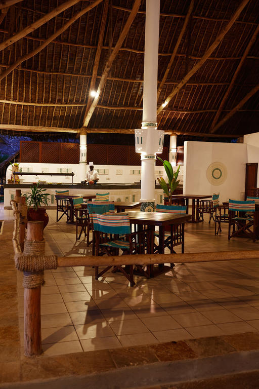 Neptune Village Beach Resort & Spa Galu 외부 사진
