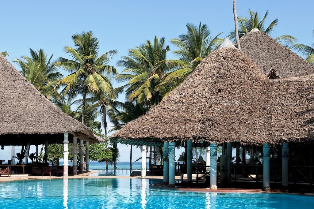 Neptune Village Beach Resort & Spa Galu 외부 사진