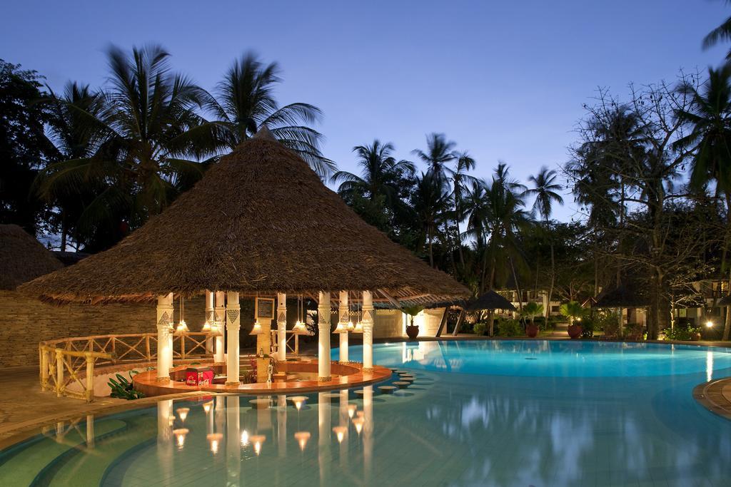 Neptune Village Beach Resort & Spa Galu 외부 사진