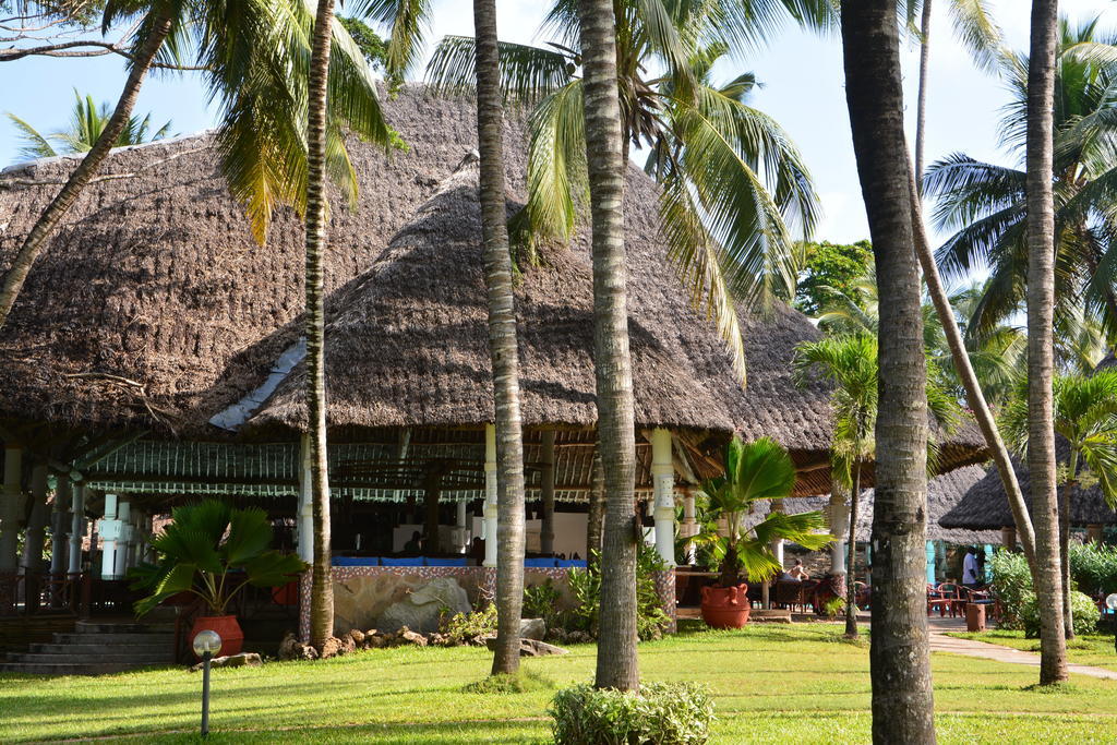 Neptune Village Beach Resort & Spa Galu 외부 사진