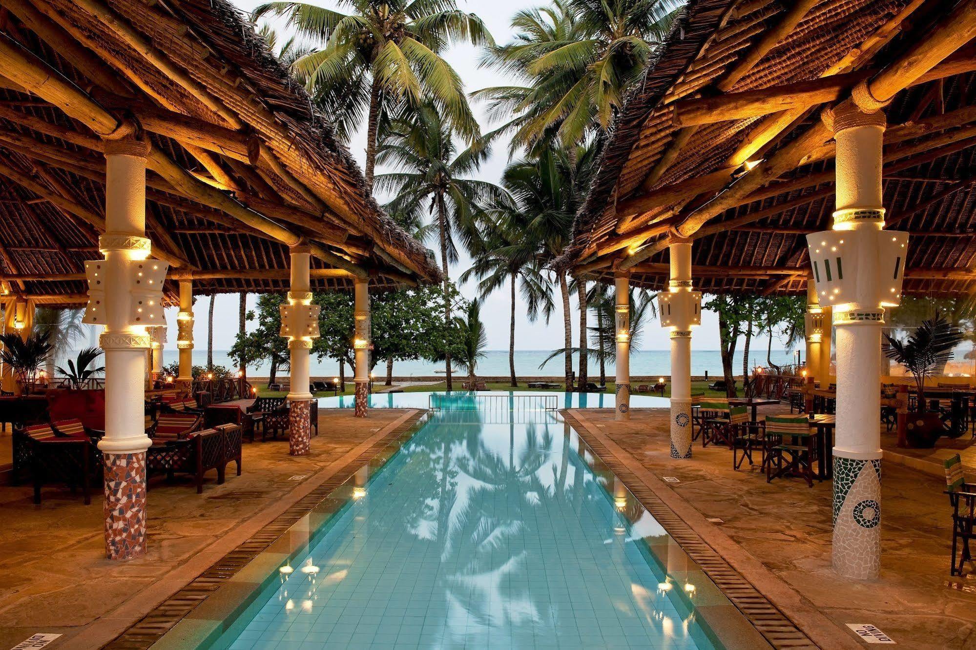 Neptune Village Beach Resort & Spa Galu 외부 사진