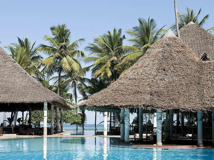 Neptune Village Beach Resort & Spa Galu 외부 사진